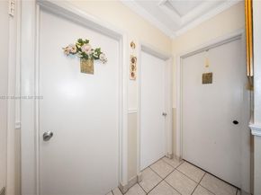 8341 SW 27th Ln, Miami FL 33155