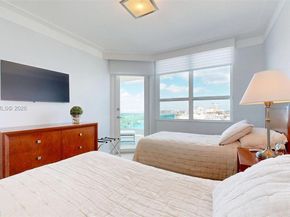 5025 Collins Ave 2206, Miami Beach FL 33140