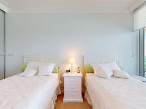5025 Collins Ave 2206, Miami Beach FL 33140