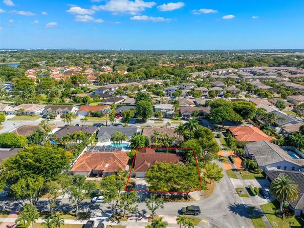 11321 SW 152nd Pl, Miami FL 33196