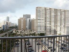 1980 S Ocean Dr 9M, Hallandale Beach FL 33009