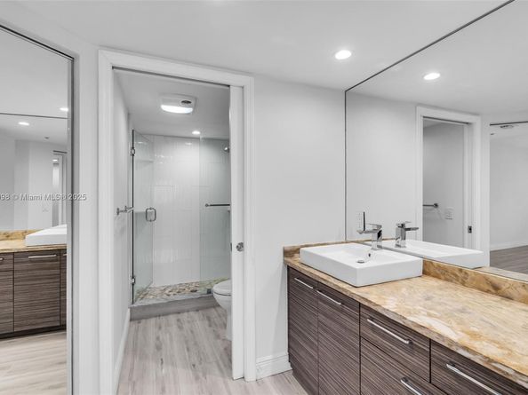 801 SW 141st Ave 210O, Pembroke Pines FL 33027