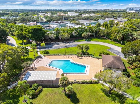 801 SW 141st Ave 210O, Pembroke Pines FL 33027