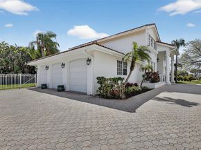 12360 SW 1st St, Plantation FL 33325