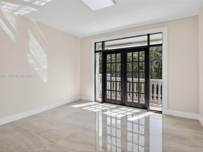 12360 SW 1st St, Plantation FL 33325