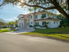 12360 SW 1st St, Plantation FL 33325