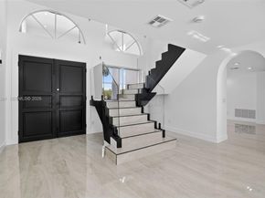 12360 SW 1st St, Plantation FL 33325