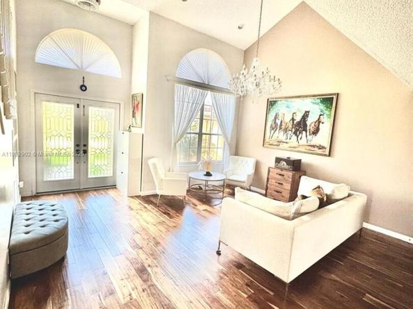 18249 SW 3rd St, Pembroke Pines FL 33029