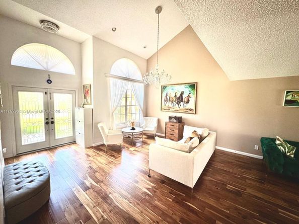 18249 SW 3rd St, Pembroke Pines FL 33029