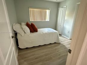 18164 SW 149th Pl, Miami FL 33187