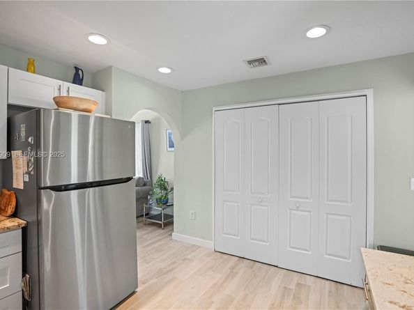 142 NW 10th Ct, Boynton Beach FL 33426