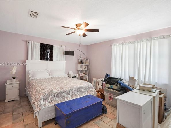 142 NW 10th Ct, Boynton Beach FL 33426