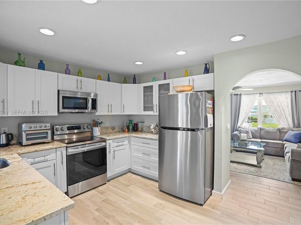 142 NW 10th Ct, Boynton Beach FL 33426