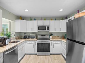 142 NW 10th Ct, Boynton Beach FL 33426