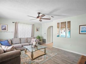 142 NW 10th Ct, Boynton Beach FL 33426