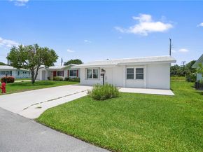 142 NW 10th Ct, Boynton Beach FL 33426
