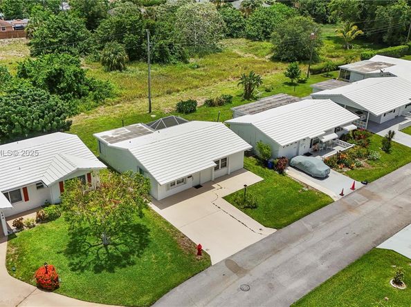 142 NW 10th Ct, Boynton Beach FL 33426