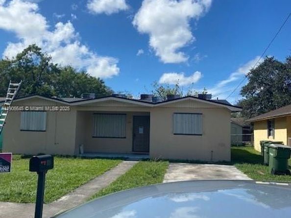 524 SW 12th Ave, Homestead FL 33030