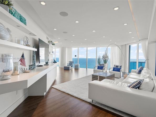 2711 S Ocean Dr 2305, Hollywood FL 33019