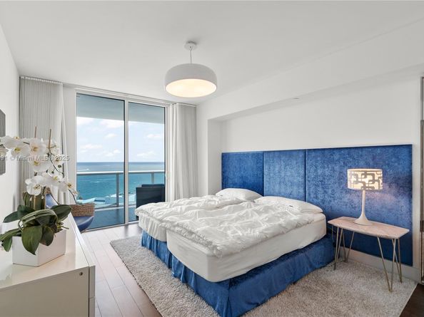 2711 S Ocean Dr 2305, Hollywood FL 33019