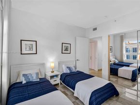 715 Crandon Blvd PH5, Key Biscayne FL 33149