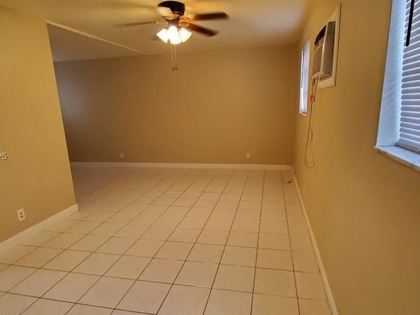 1931 Pierce St, Hollywood FL 33020