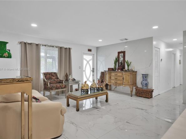 8430 SW 129th Ave, Miami FL 33183