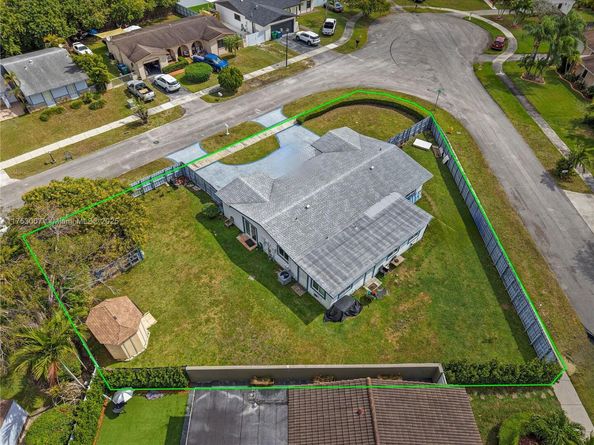 8430 SW 129th Ave, Miami FL 33183
