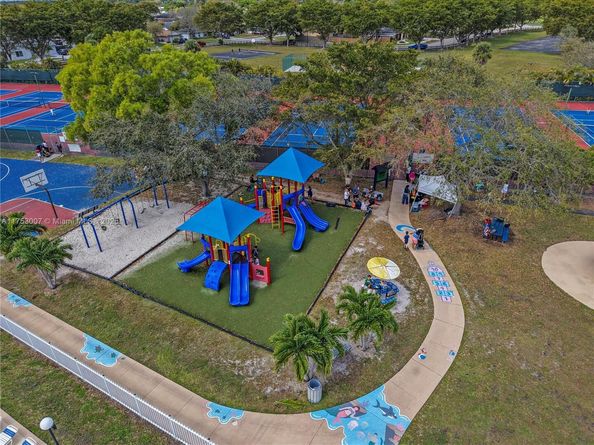 8430 SW 129th Ave, Miami FL 33183