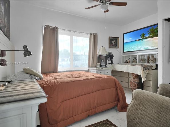 8430 SW 129th Ave, Miami FL 33183