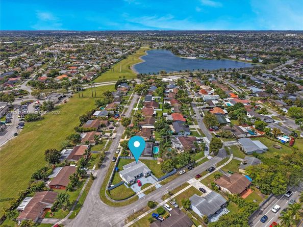 8430 SW 129th Ave, Miami FL 33183