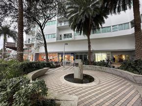 7135 Collins Ave 605, Miami Beach FL 33141