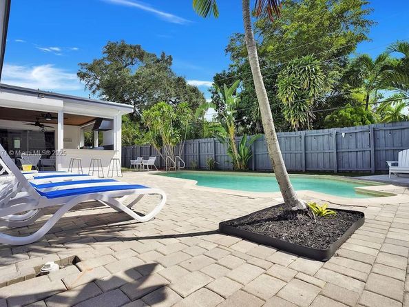 1650 SW 27th Ave, Fort Lauderdale FL 33312