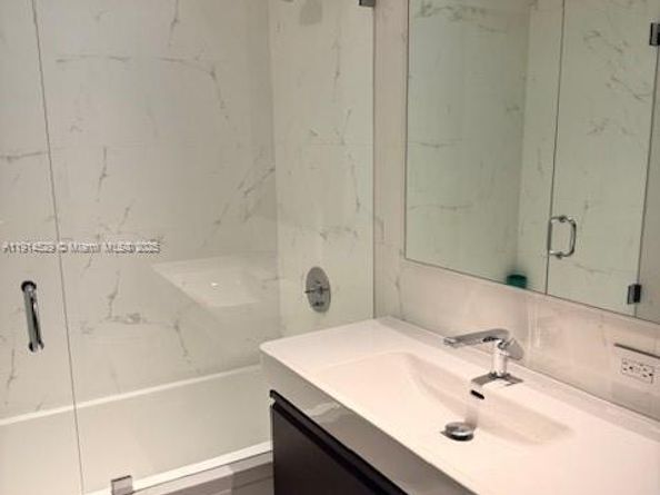 901 Brickell Key Blvd 906, Miami FL 33131