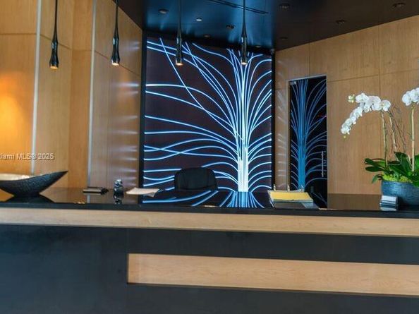 901 Brickell Key Blvd 906, Miami FL 33131
