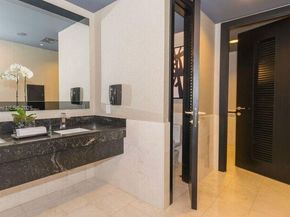 901 Brickell Key Blvd 906, Miami FL 33131