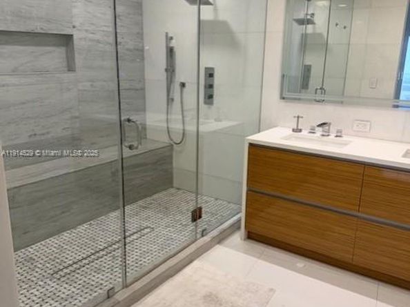 901 Brickell Key Blvd 906, Miami FL 33131