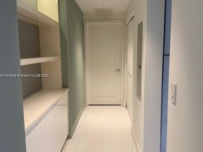 901 Brickell Key Blvd 906, Miami FL 33131