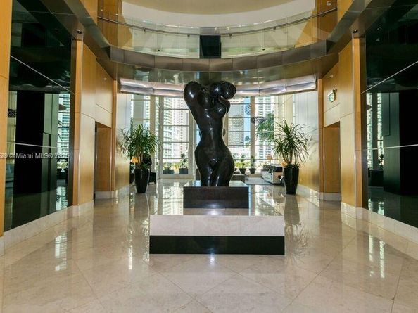 901 Brickell Key Blvd 906, Miami FL 33131