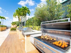 90 Alton Rd 2907, Miami Beach FL 33139