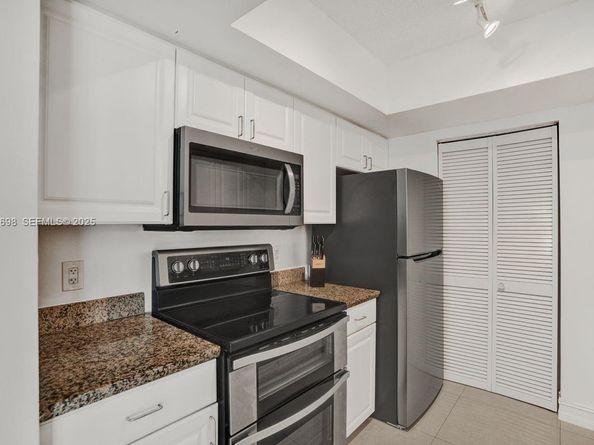 90 Alton Rd 2907, Miami Beach FL 33139