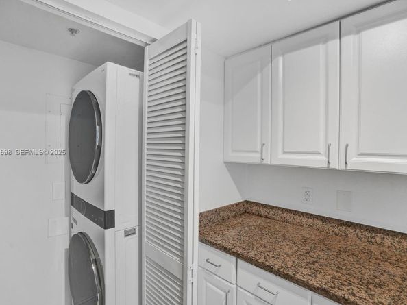 90 Alton Rd 2907, Miami Beach FL 33139