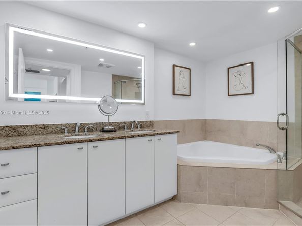 610 W Las Olas Blvd 820N, Fort Lauderdale FL 33312