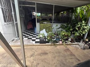 11472 SW 4th St, Sweetwater FL 33174