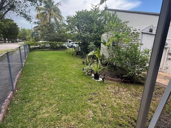 11472 SW 4th St, Sweetwater FL 33174