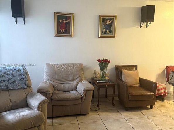 11472 SW 4th St, Sweetwater FL 33174