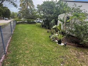 11472 SW 4th St, Sweetwater FL 33174