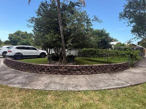 11472 SW 4th St, Sweetwater FL 33174