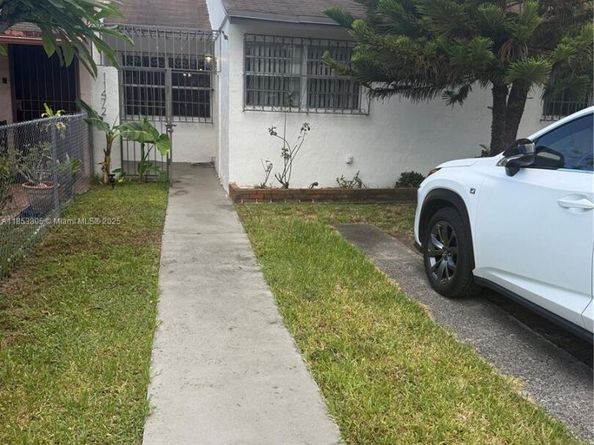 11472 SW 4th St, Sweetwater FL 33174