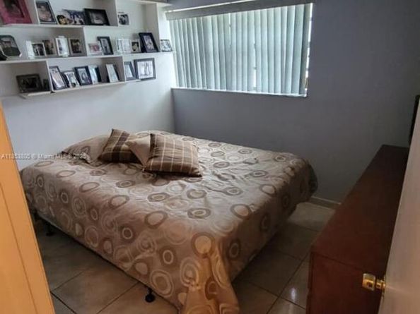 11472 SW 4th St, Sweetwater FL 33174